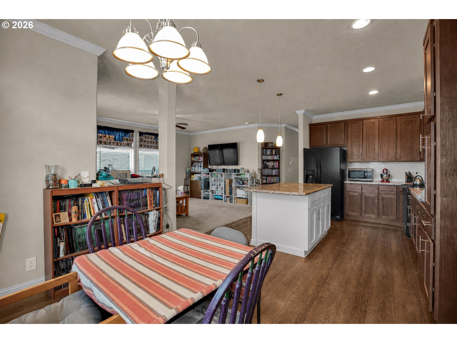 main property photo 14