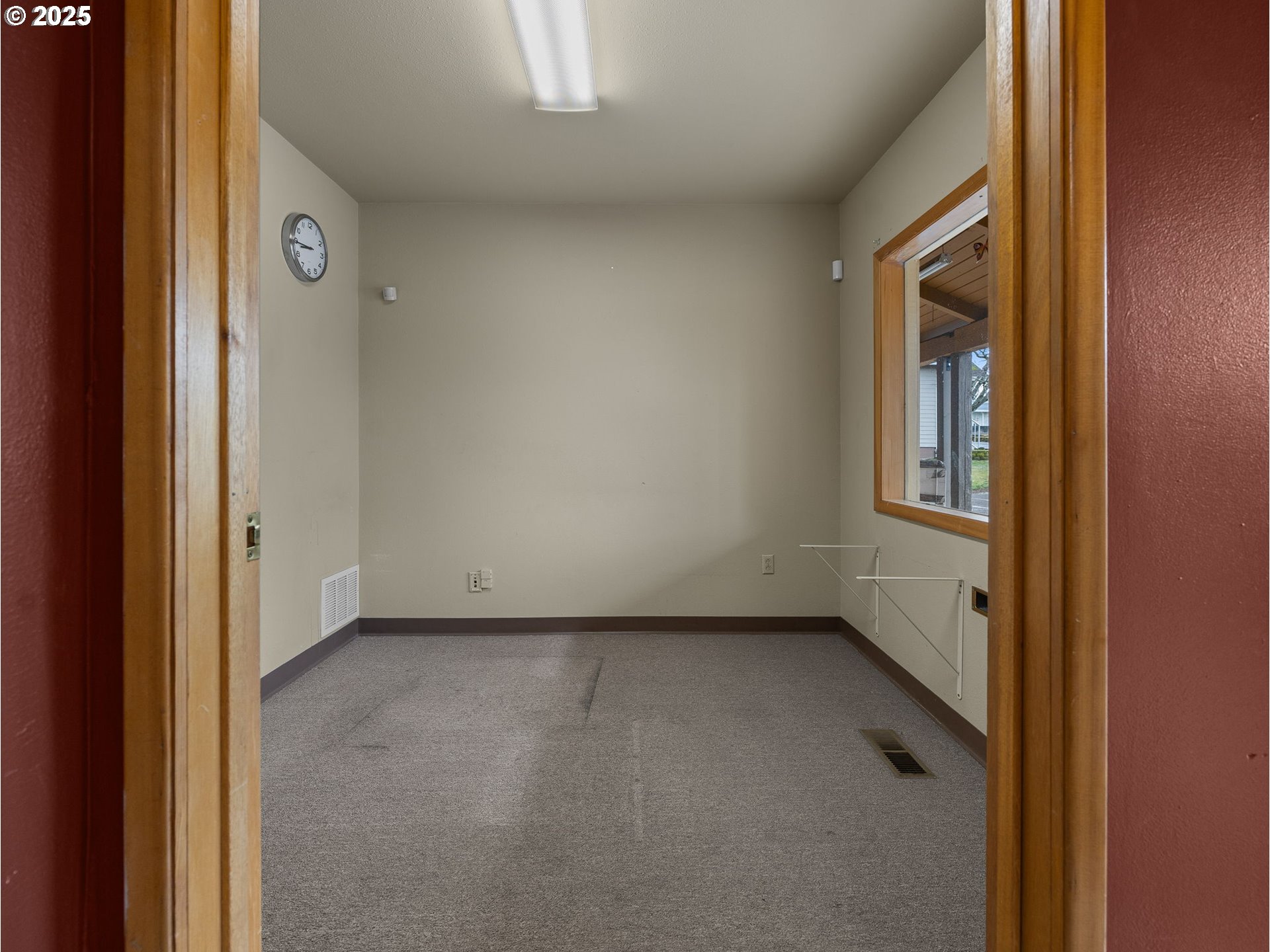 property viewer photo 12
