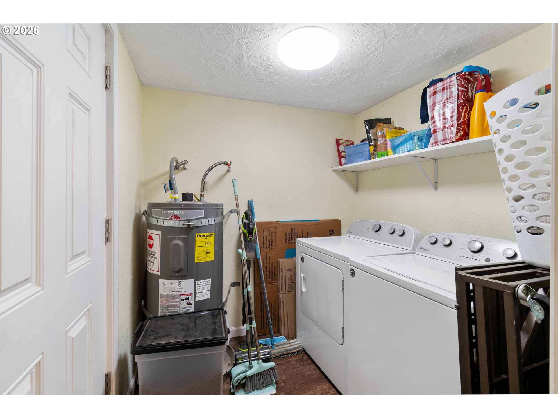 main property photo 13