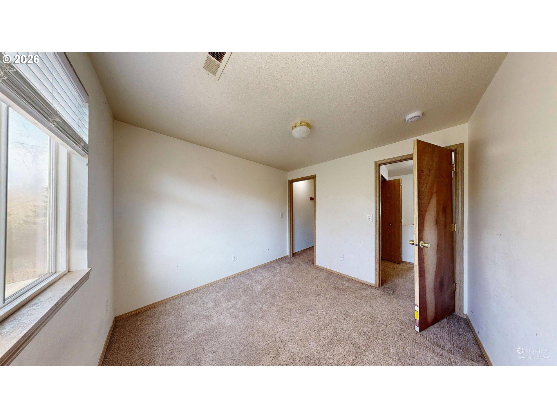 property viewer photo 35