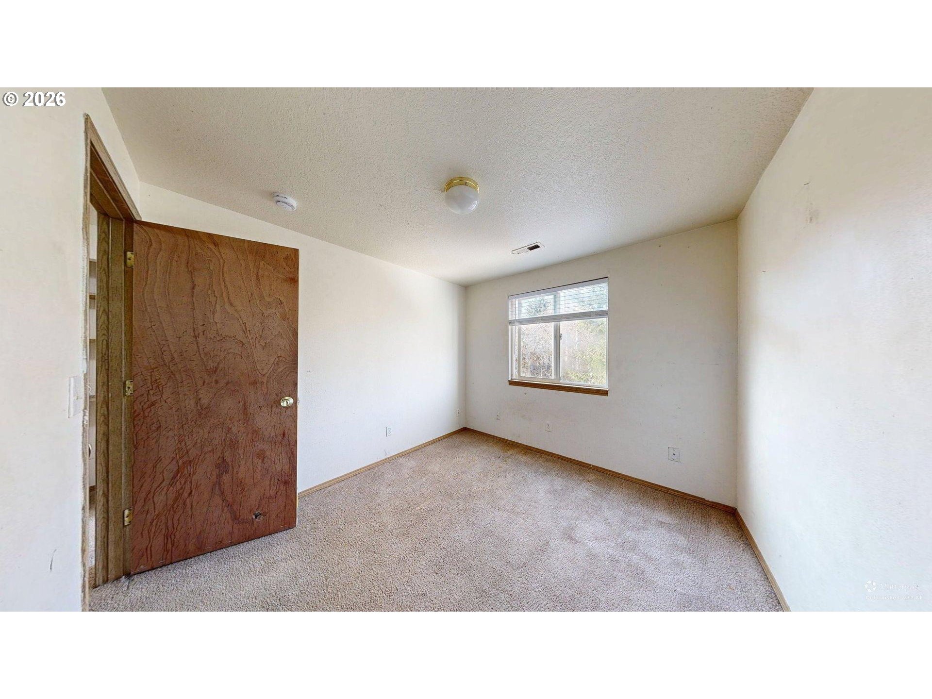 property viewer photo 36