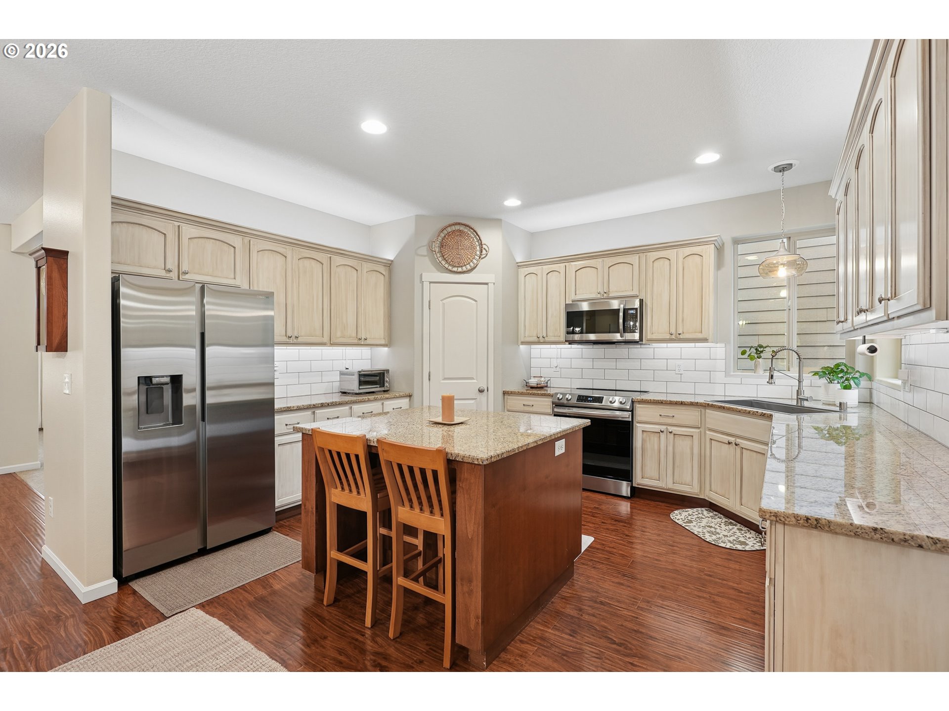 property viewer photo 18