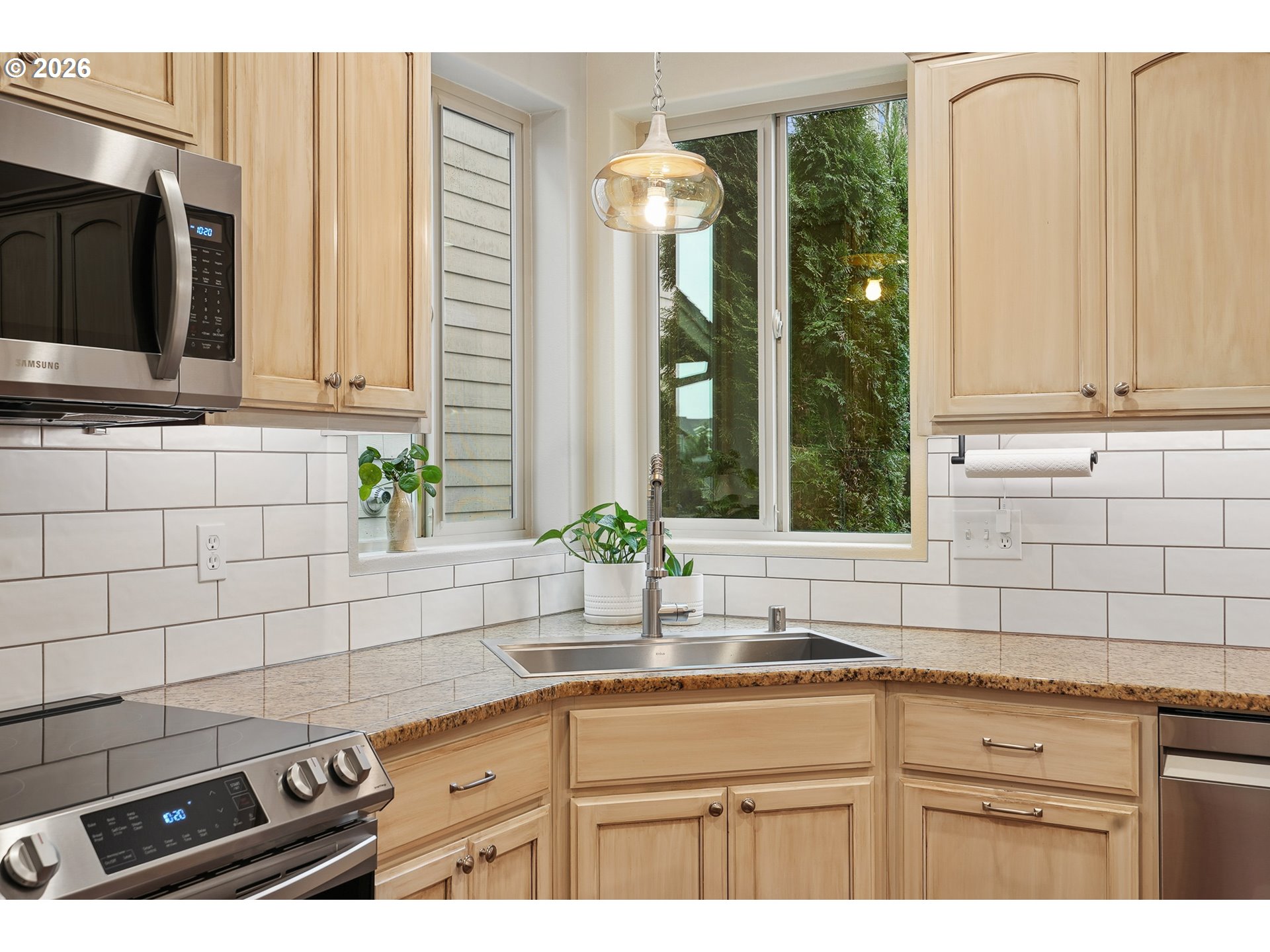 property viewer photo 19