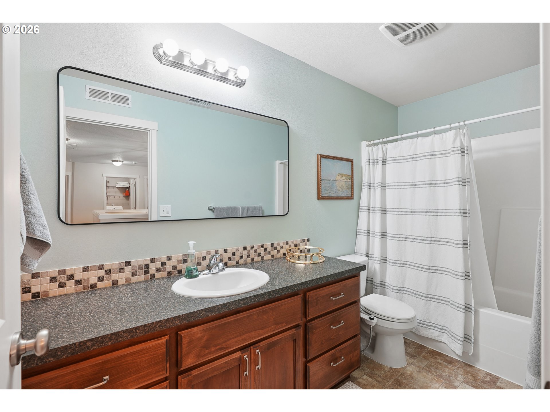 property viewer photo 30