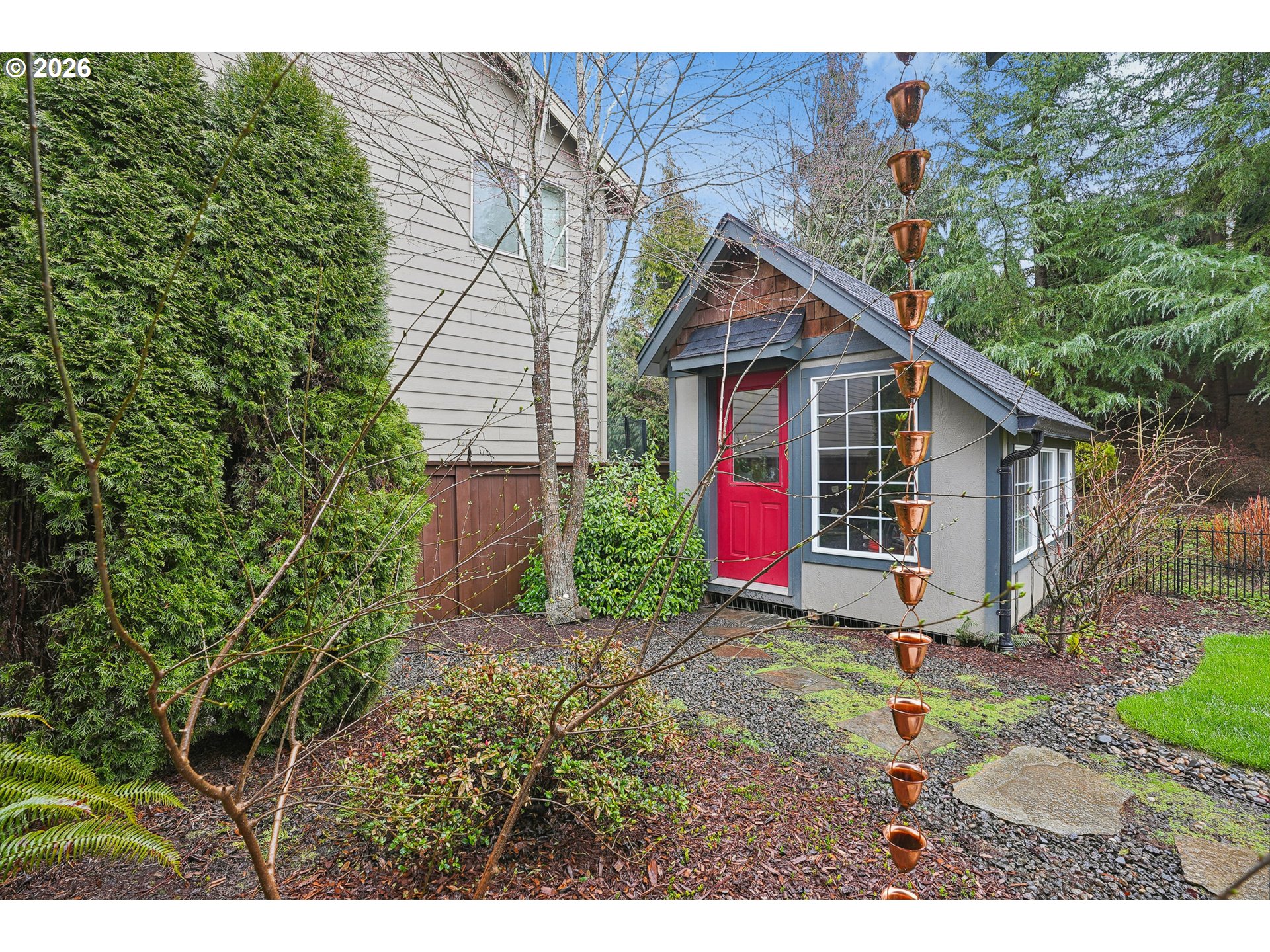 property viewer photo 36