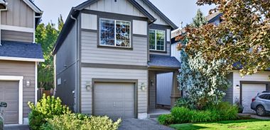 image of property with 3 Bed | 2 Bath | 1,606 Sqft