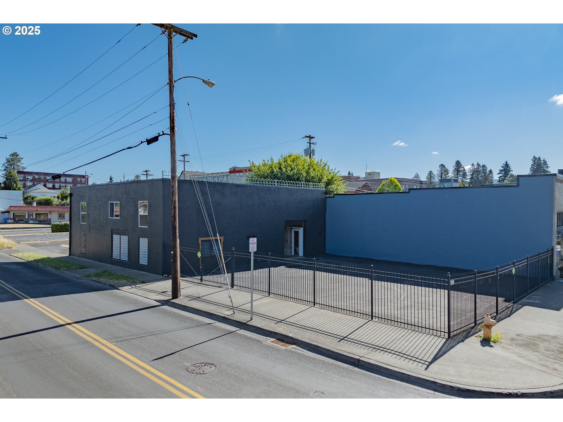 main property photo 3