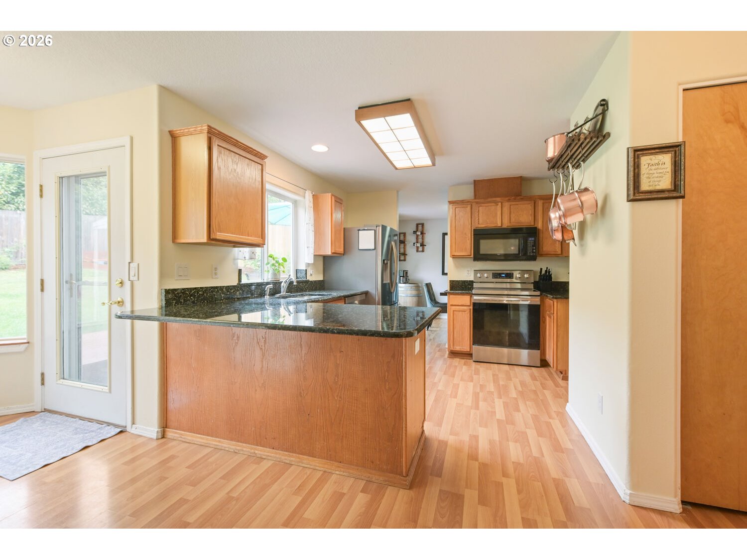 main property photo 8