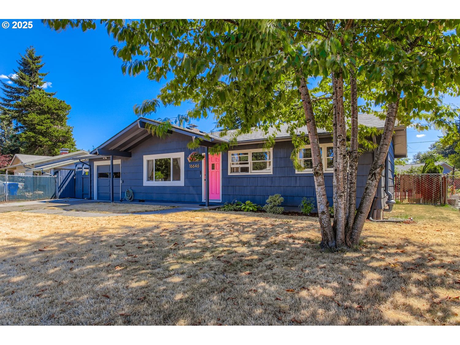 property viewer photo 1