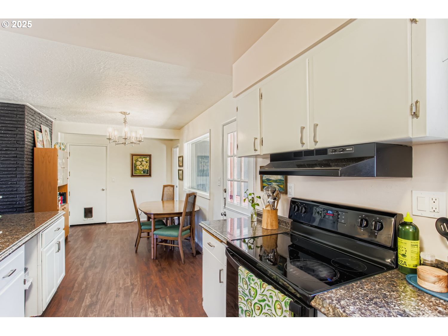 property viewer photo 10