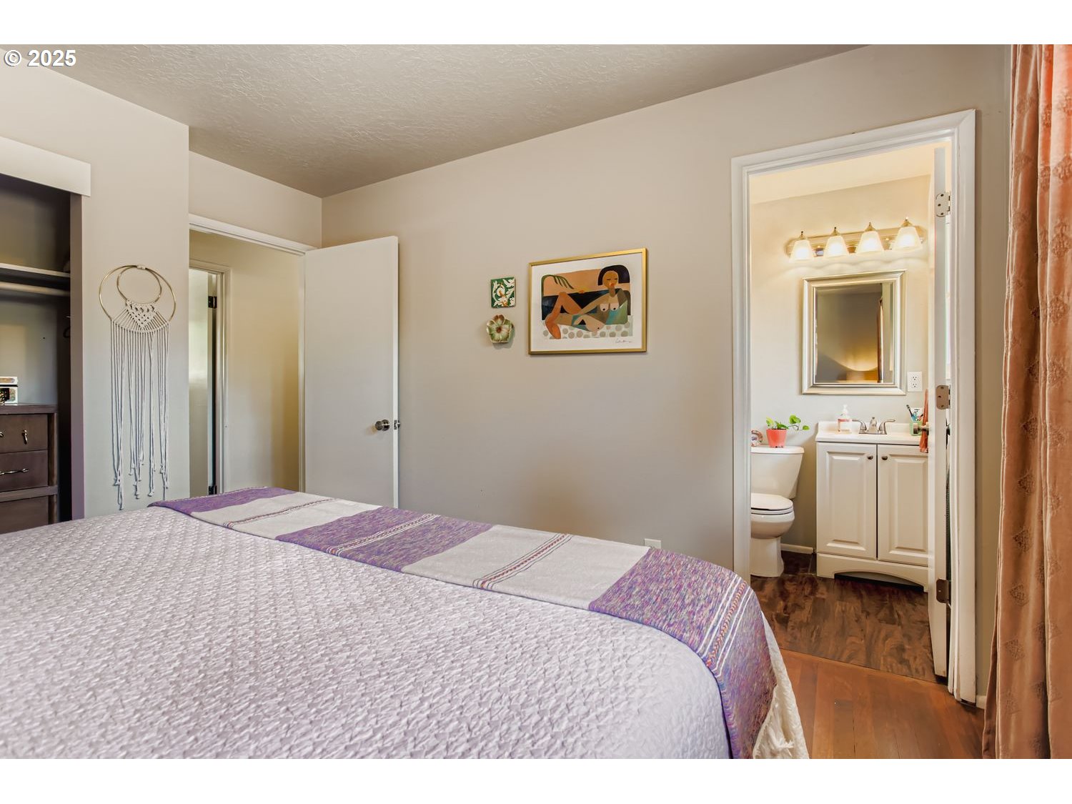 property viewer photo 14