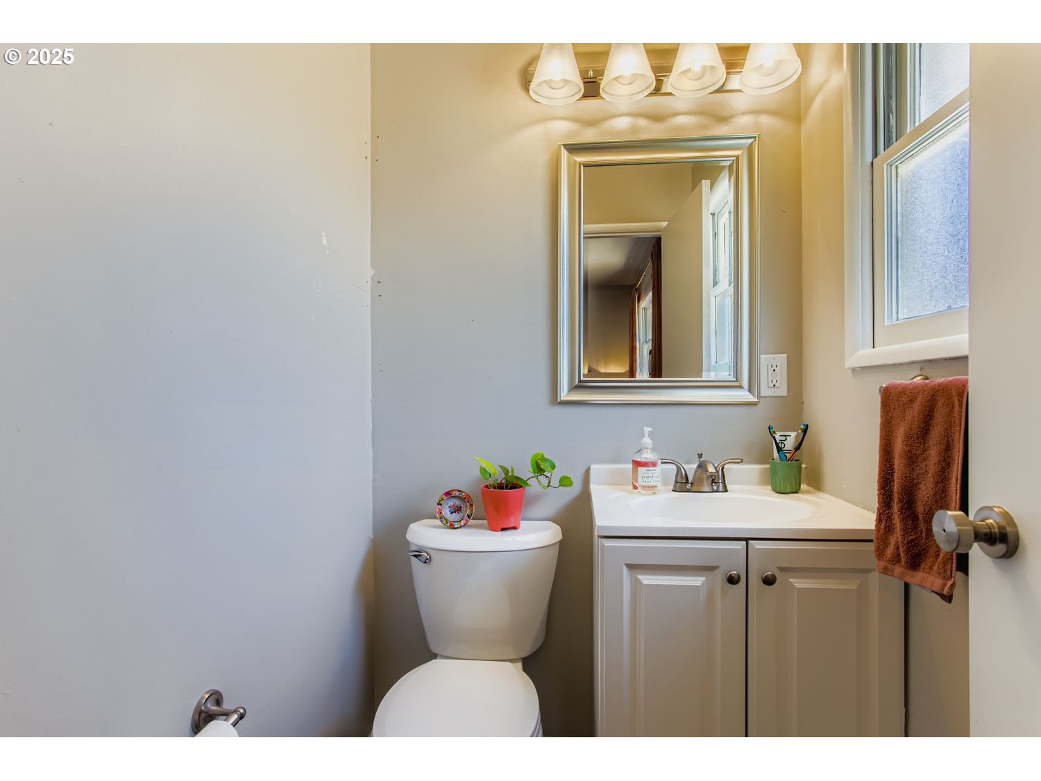 property viewer photo 15