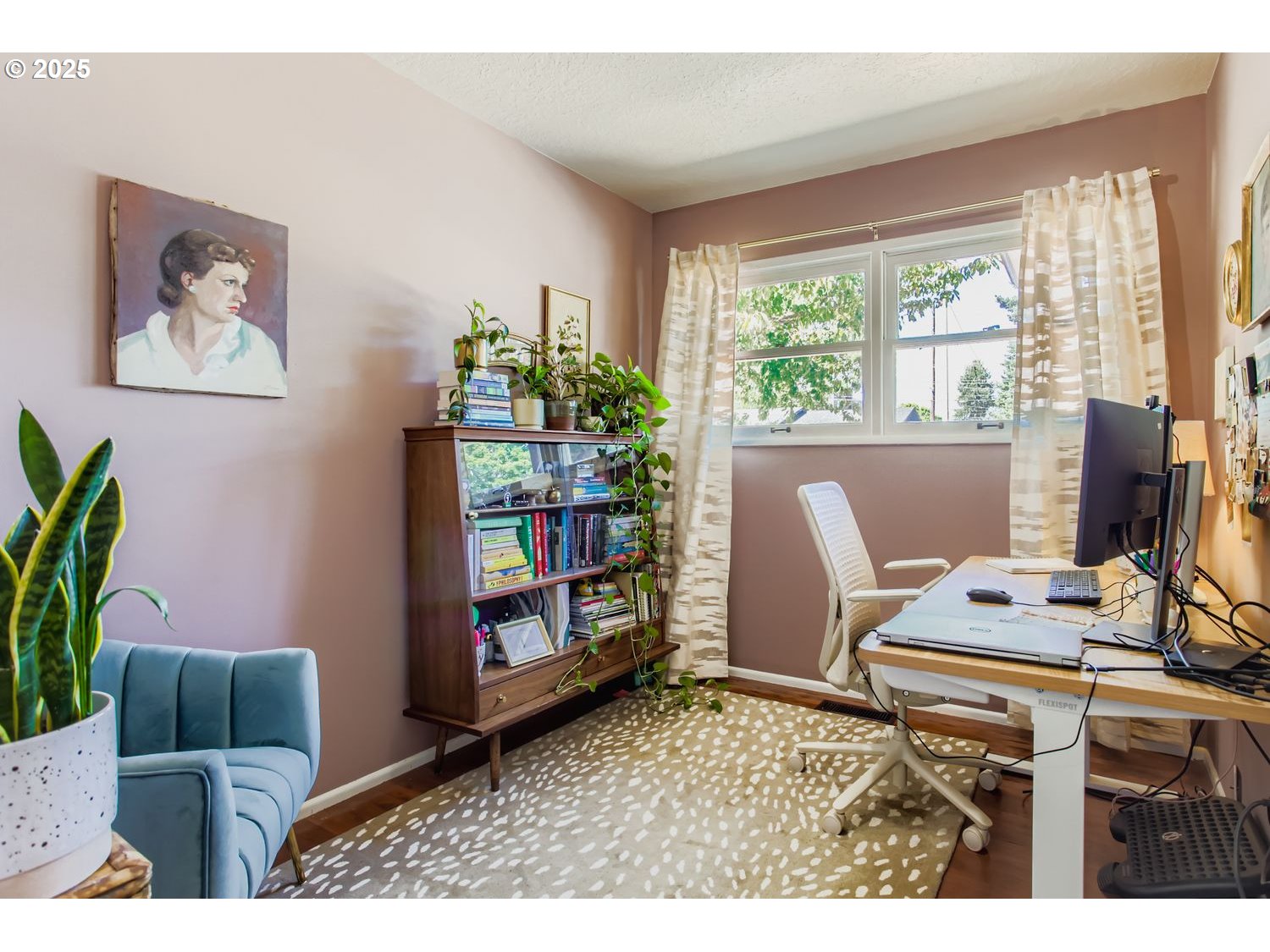 property viewer photo 16