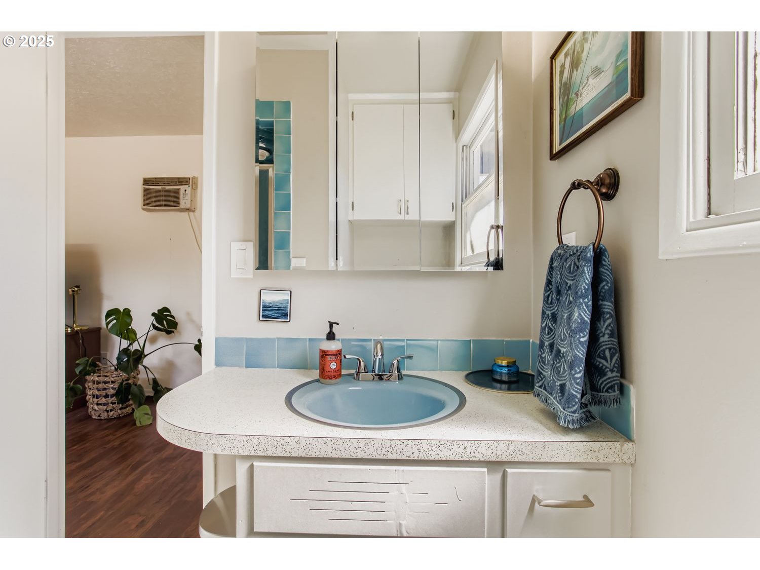 property viewer photo 19