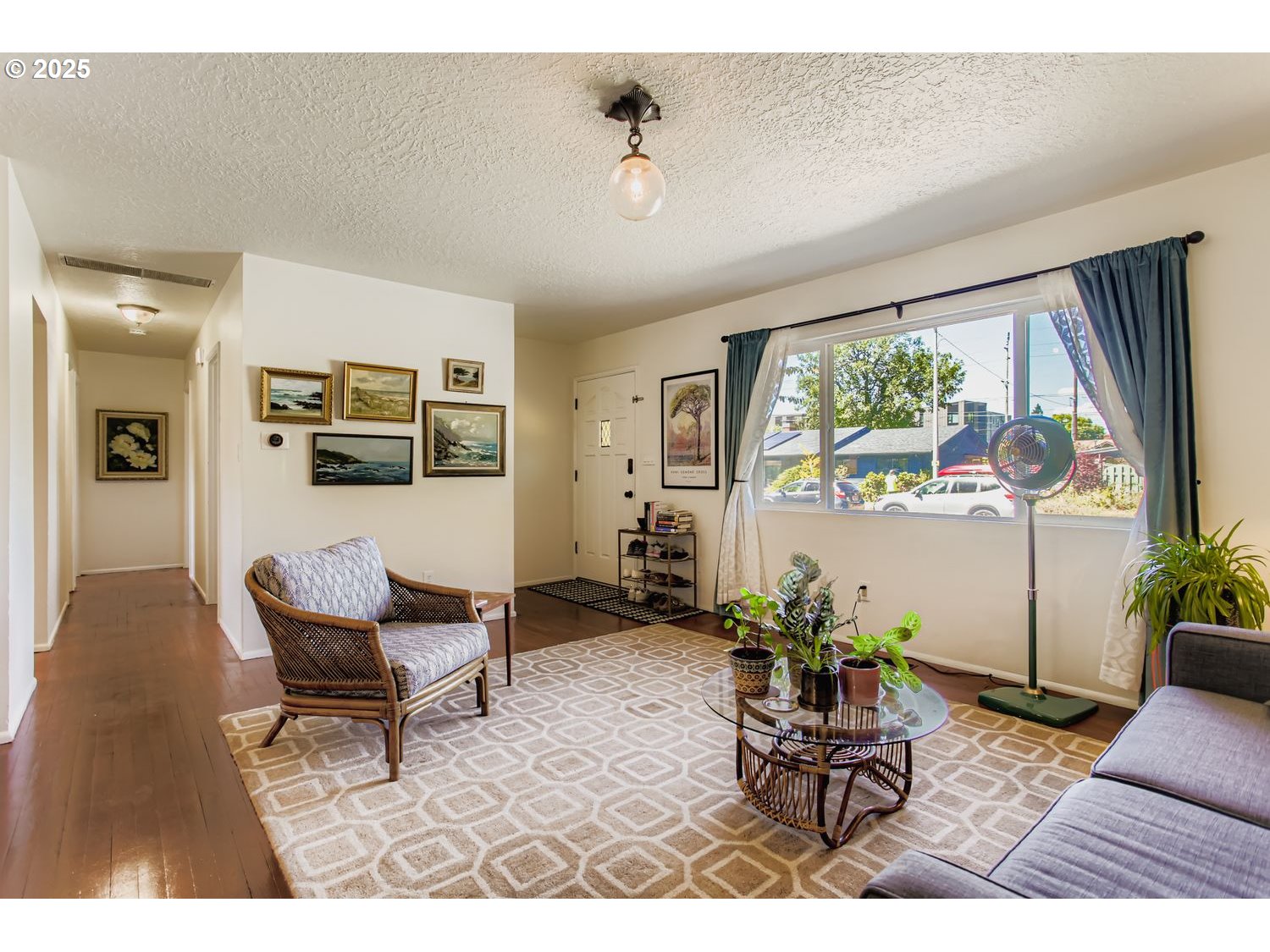 property viewer photo 5