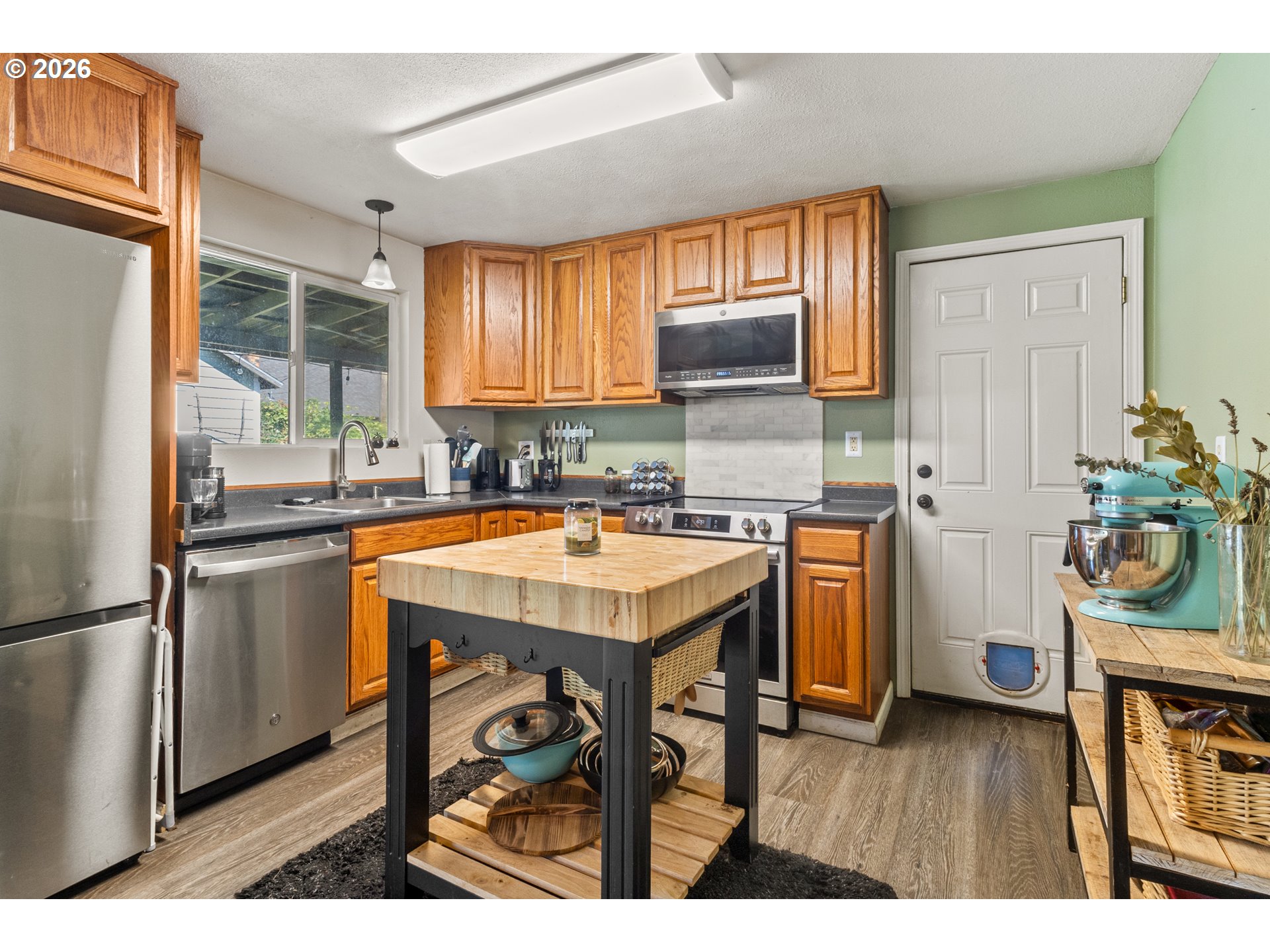 main property photo 5