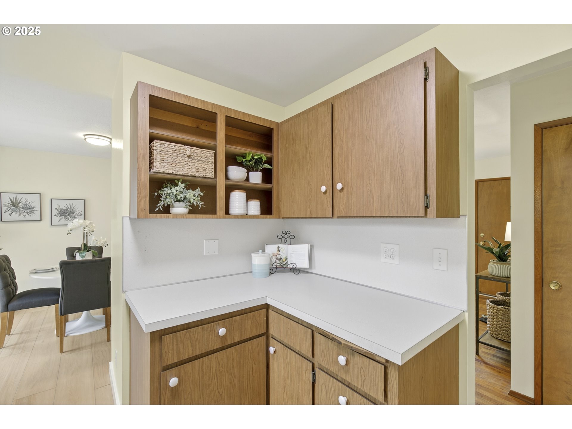 property viewer photo 10