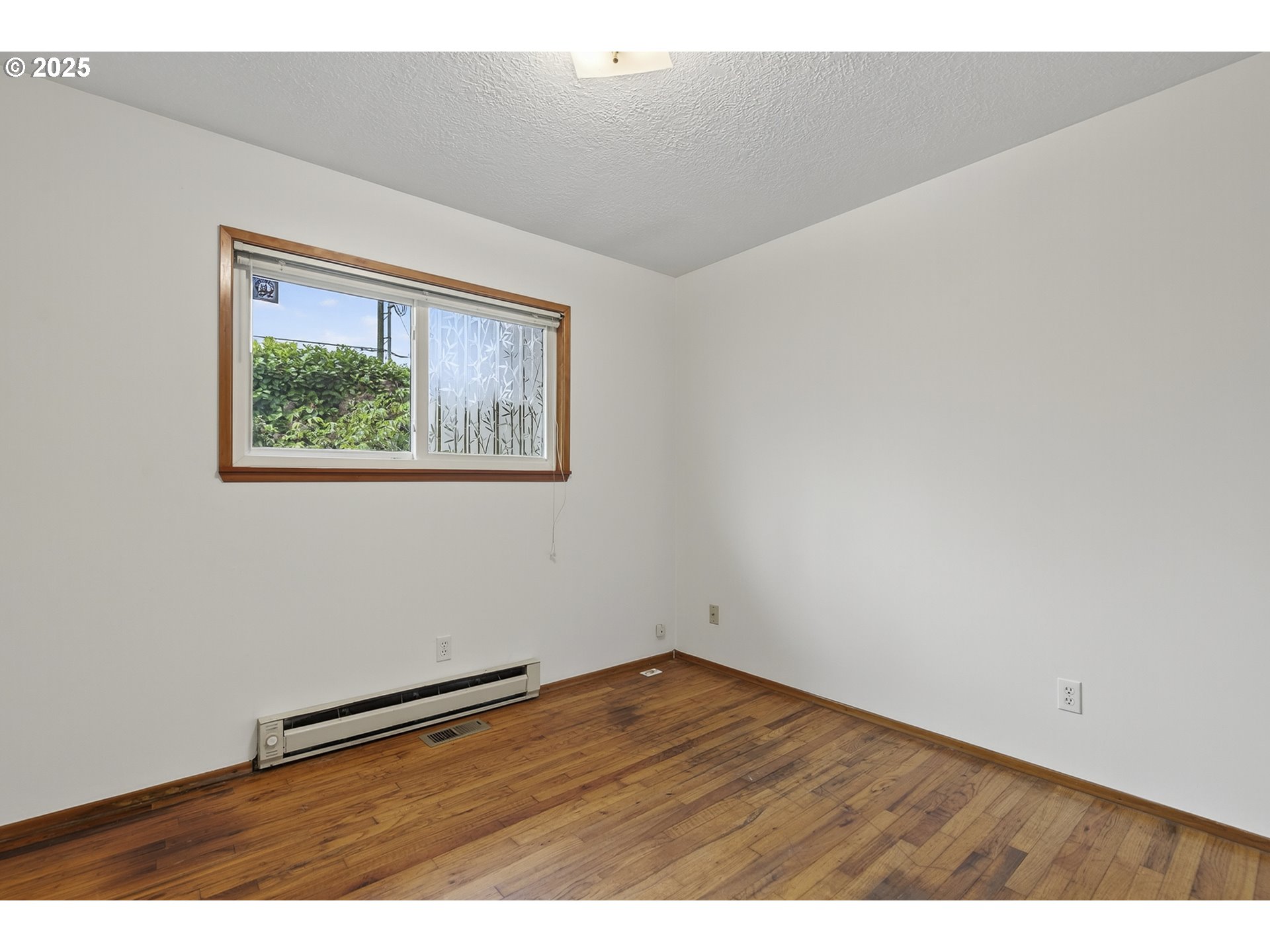 property viewer photo 16