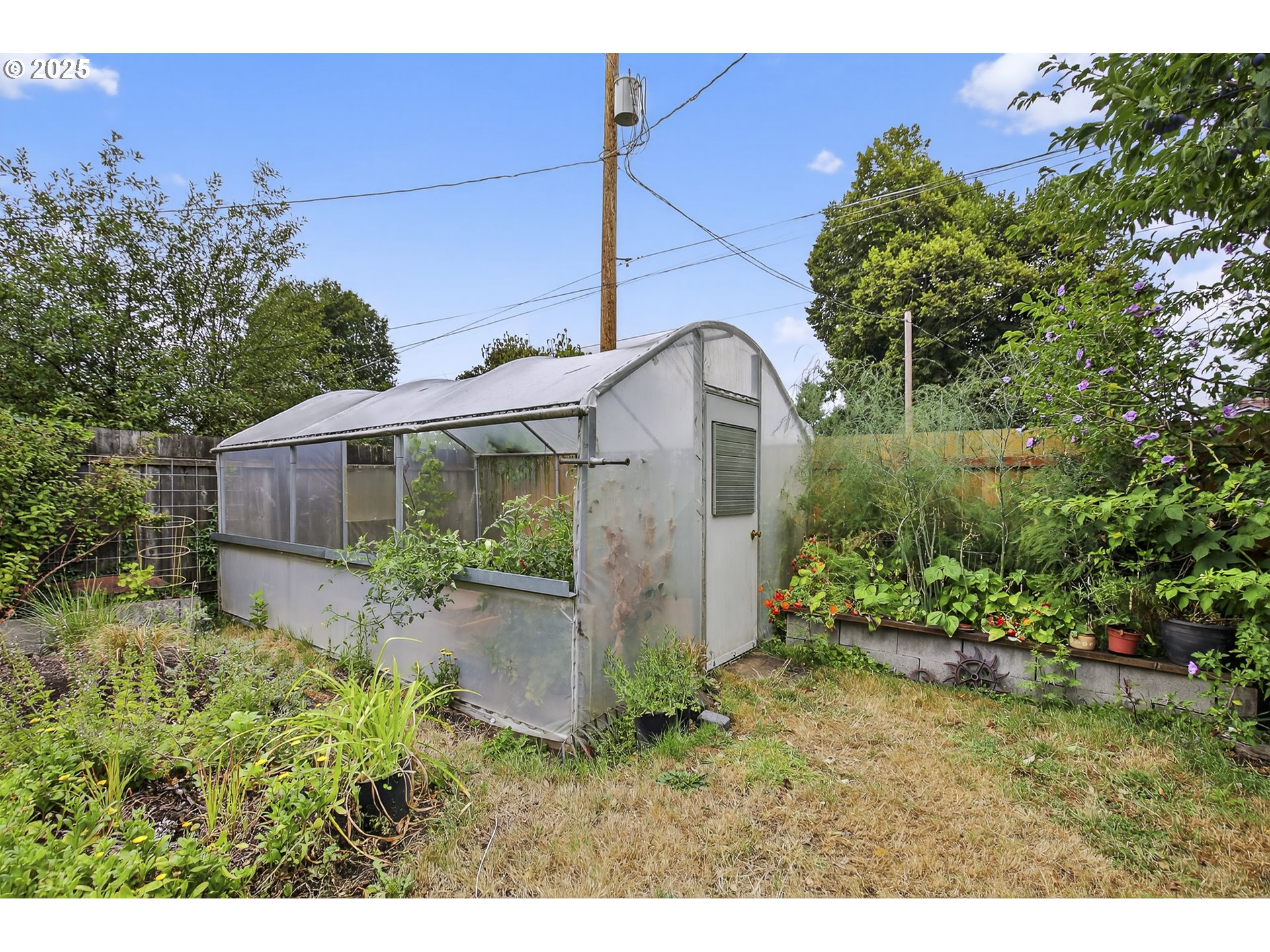property viewer photo 28