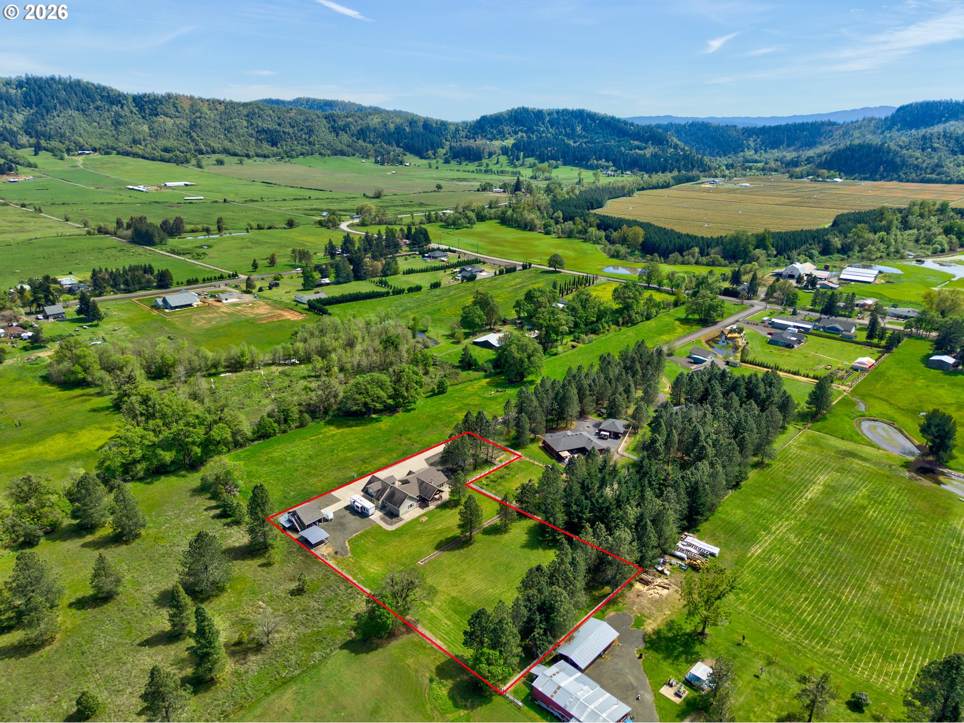 main property photo 10