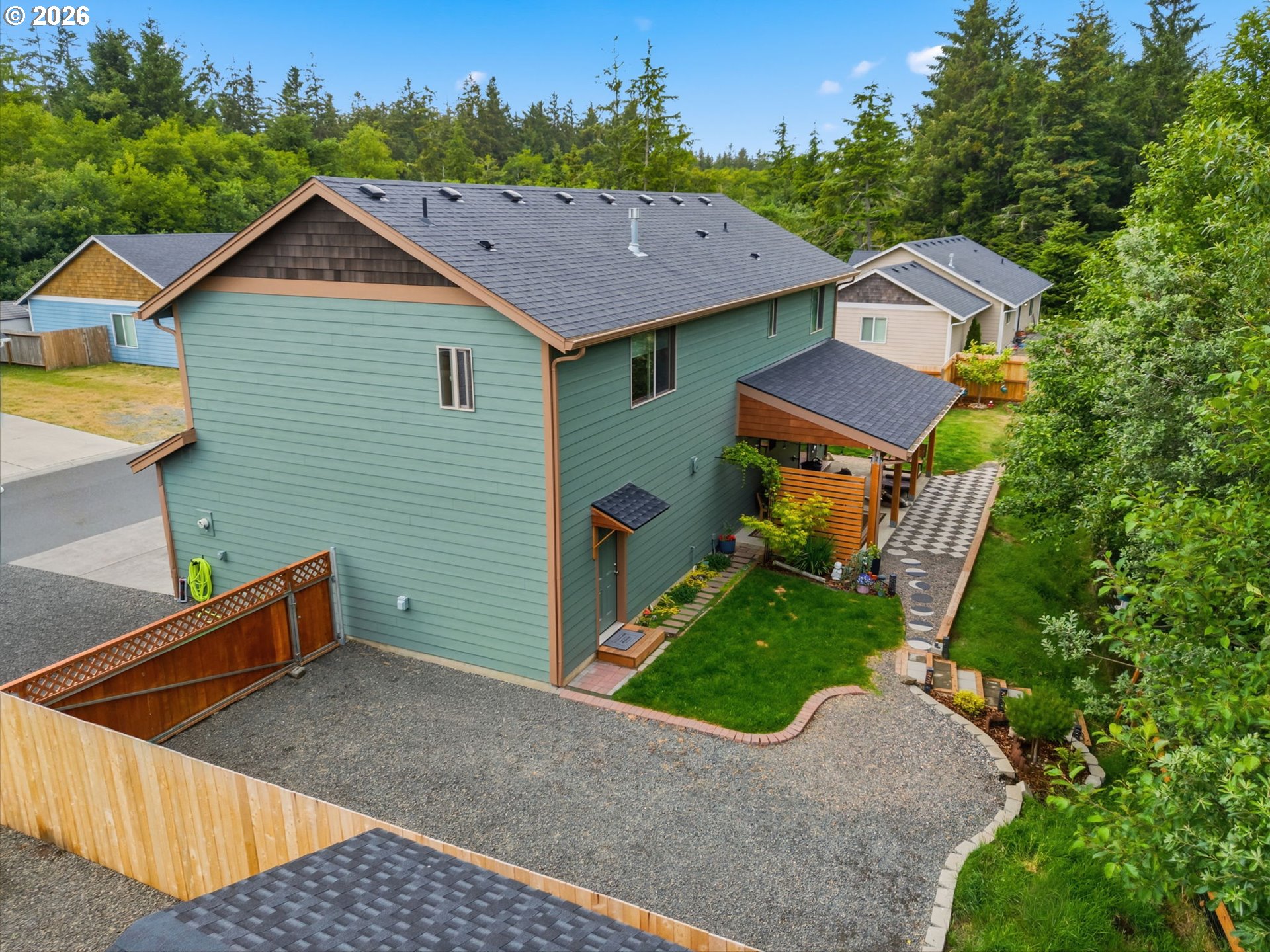main property photo 5