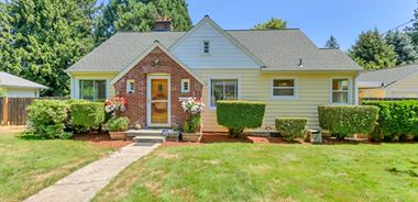 image of property with 3 Bed | 1 Bath | 2,713 Sqft