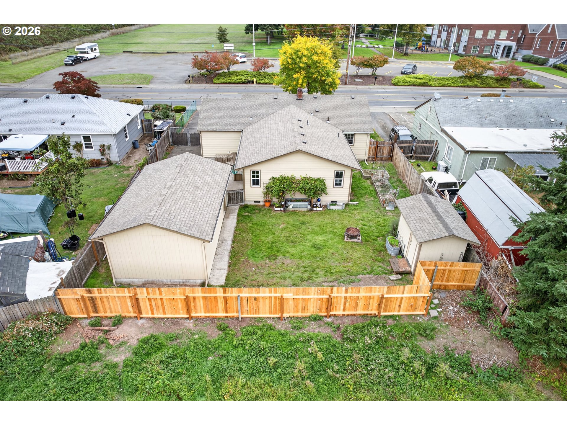 main property photo 39