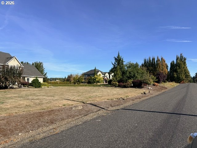 main property photo 12