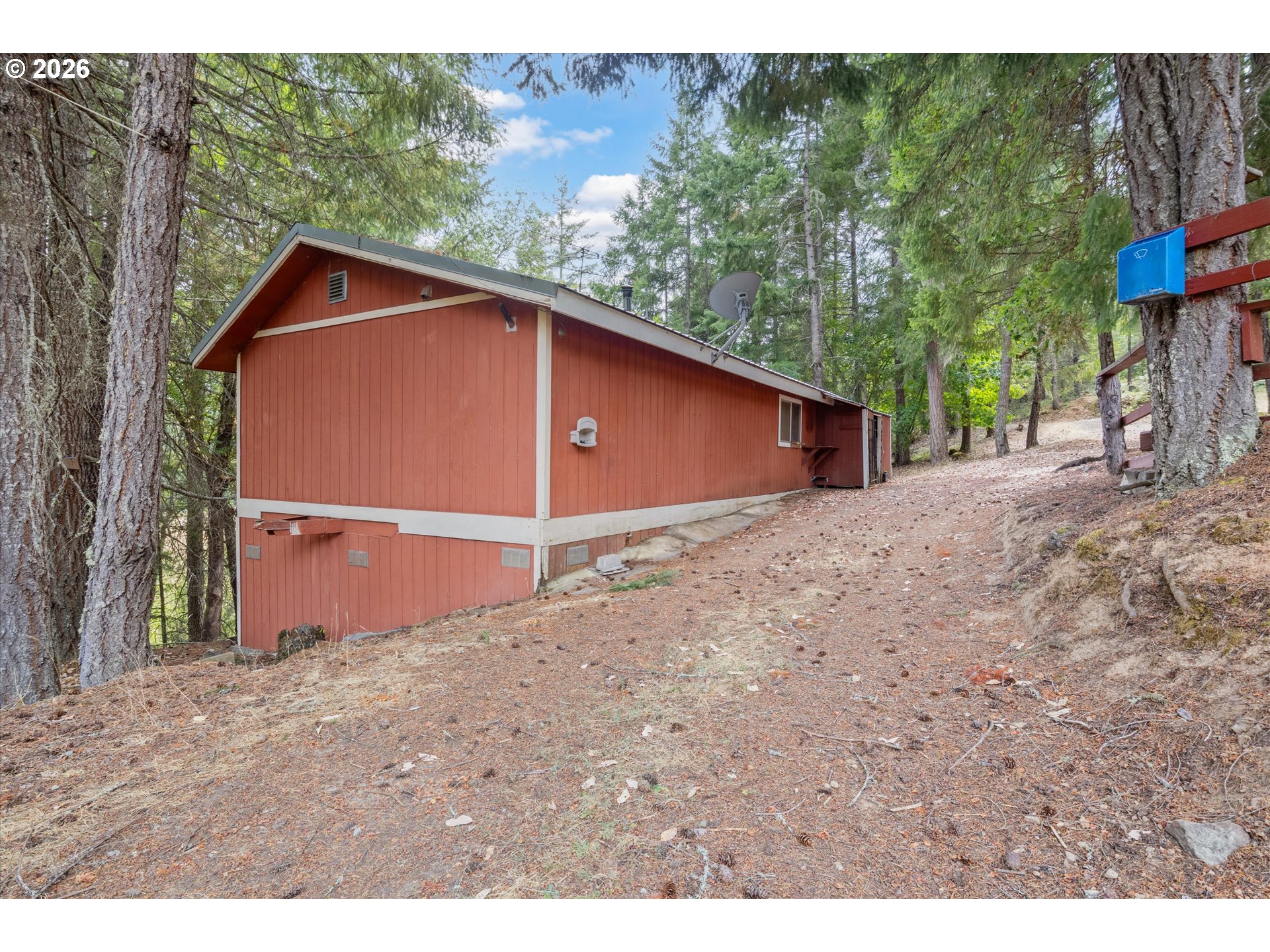 main property photo 20