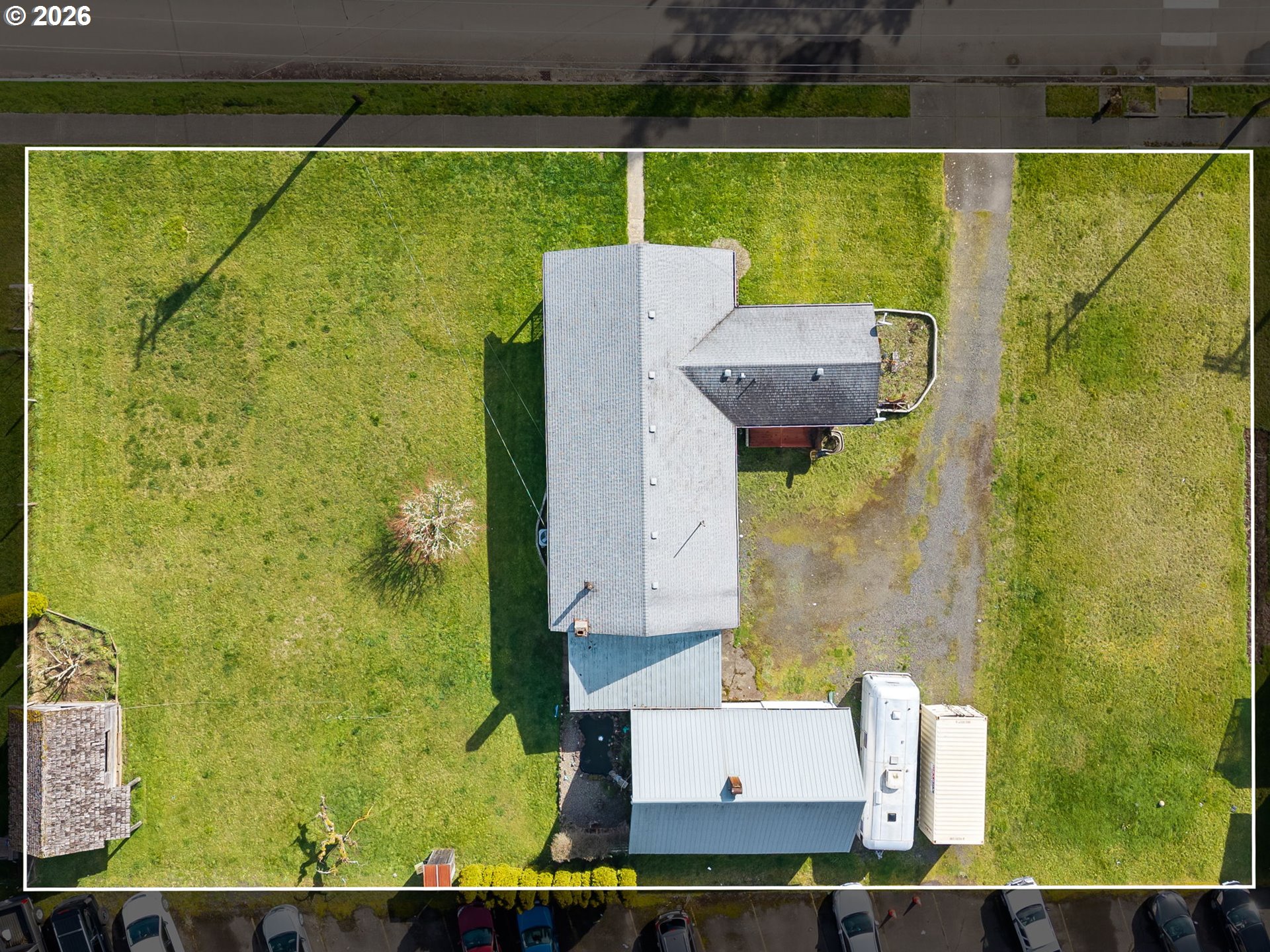 main property photo 34