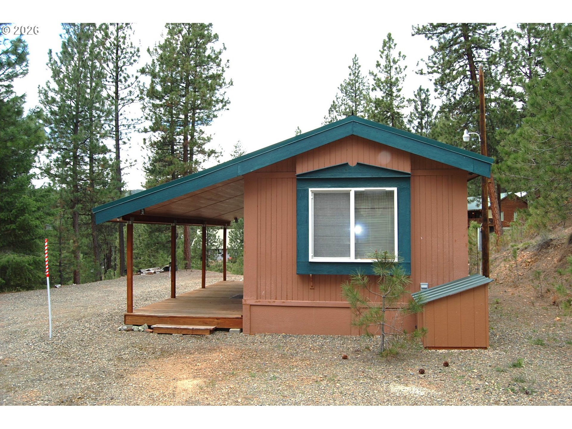 main property photo 32