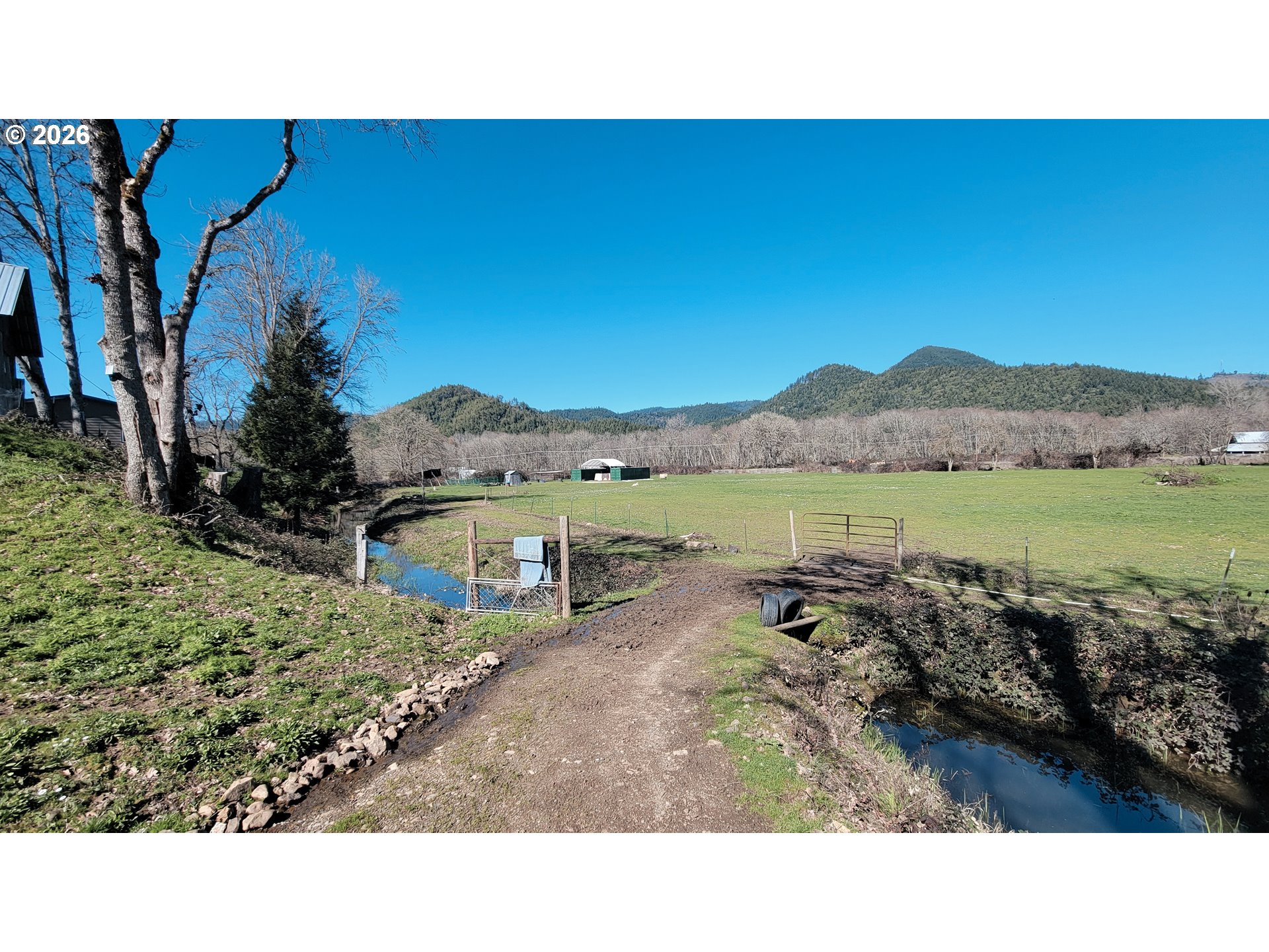 main property photo 24