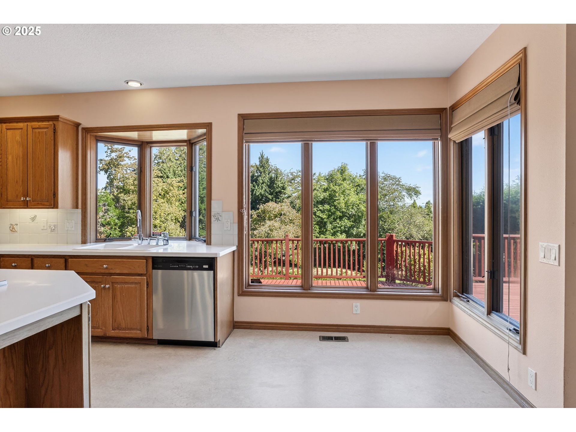 property viewer photo 15