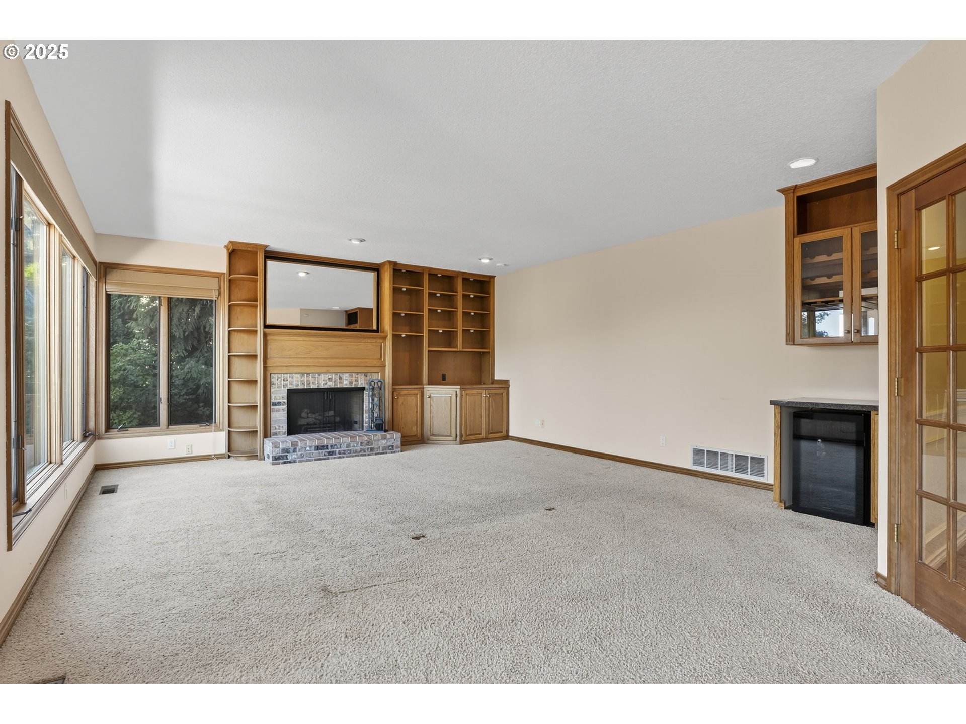 property viewer photo 20