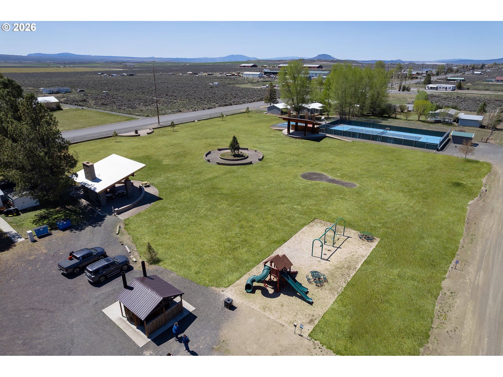 main property photo 23