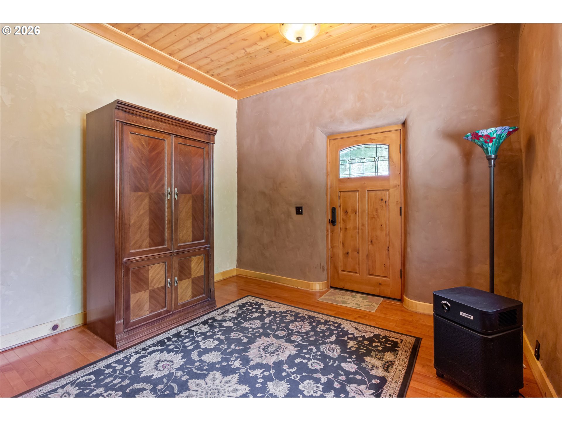 main property photo 20