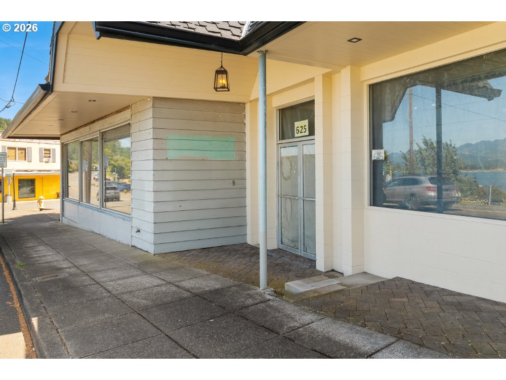 main property photo 13