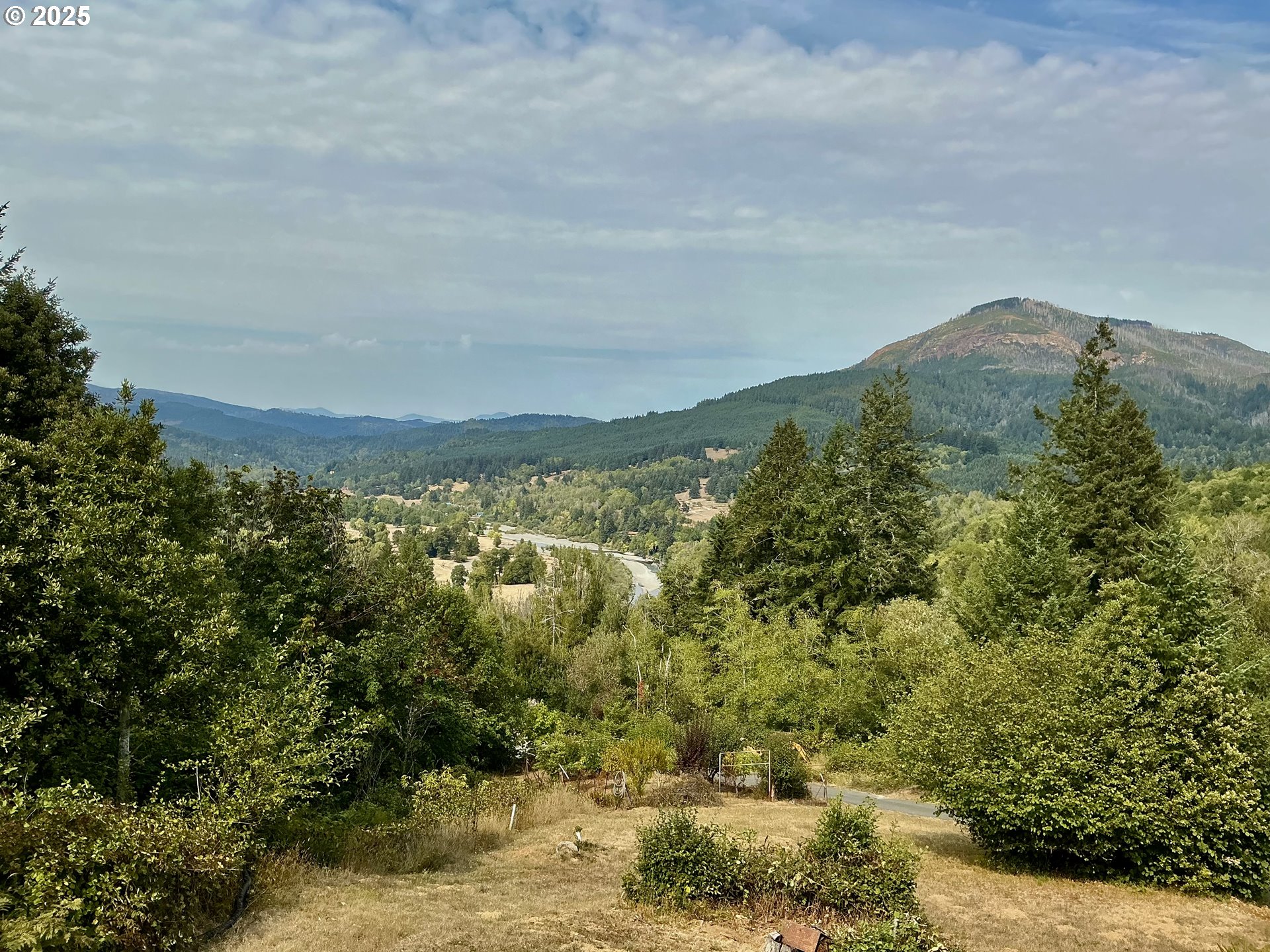 main property photo 25