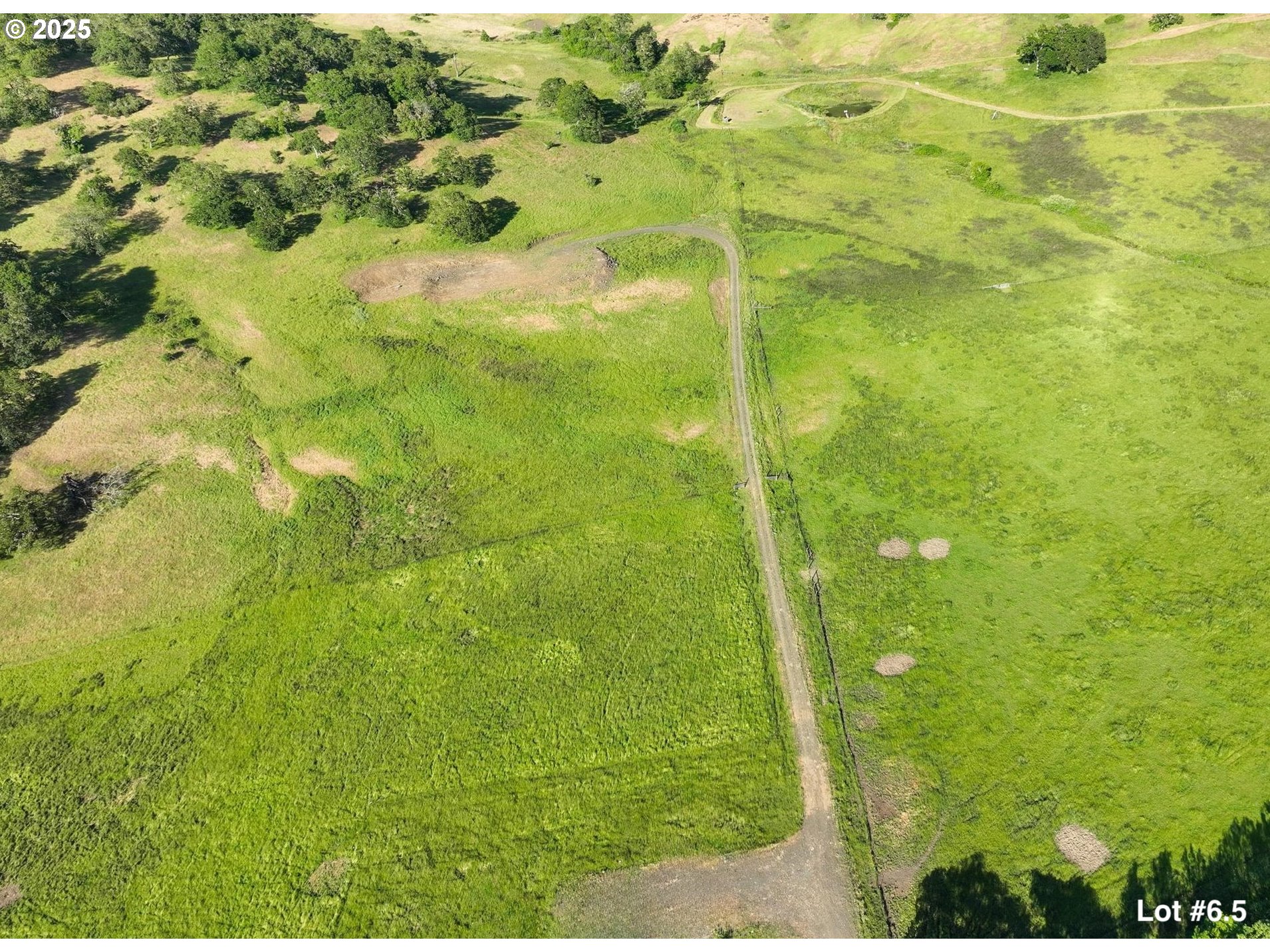 main property photo 16