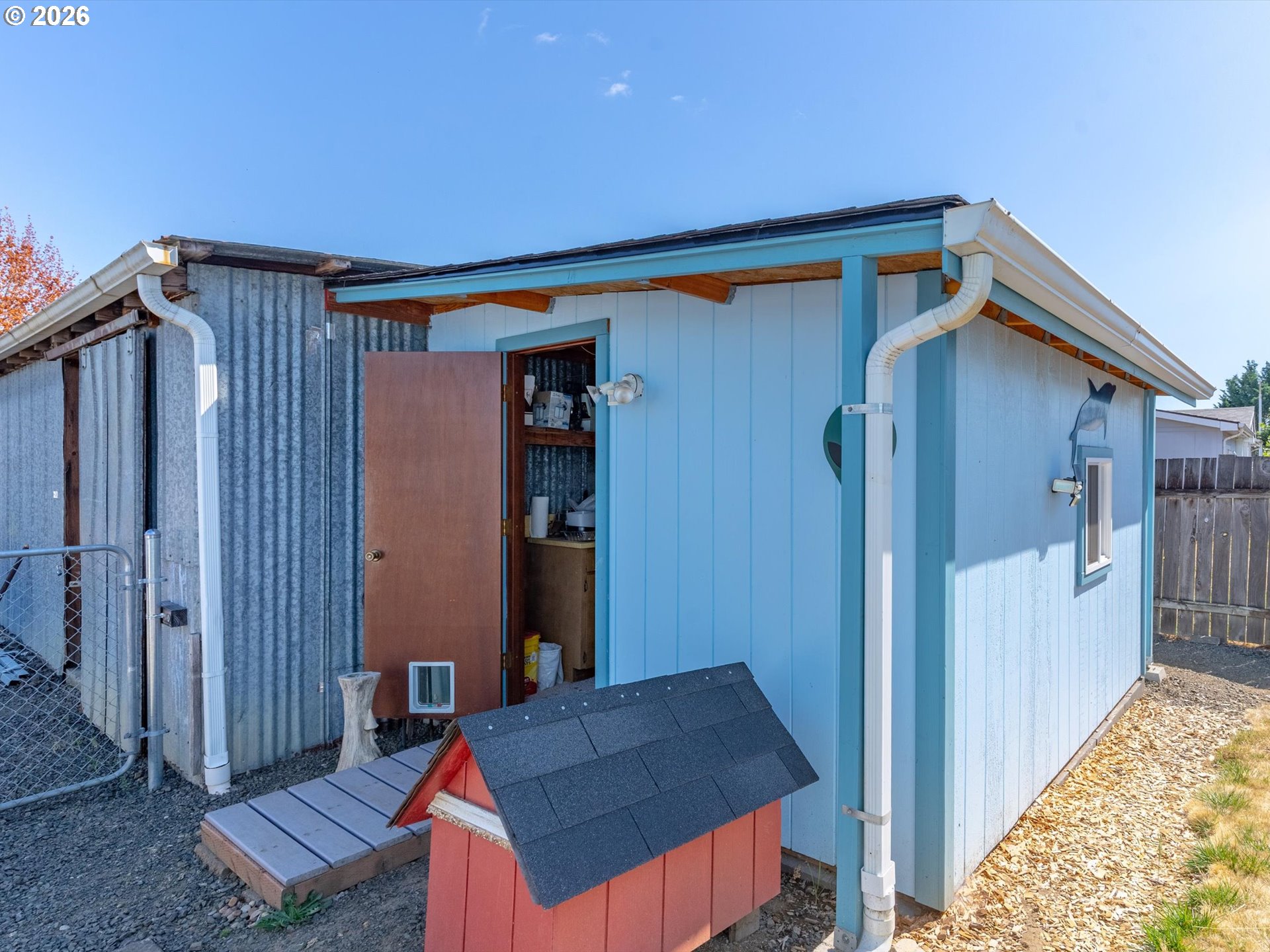 main property photo 27