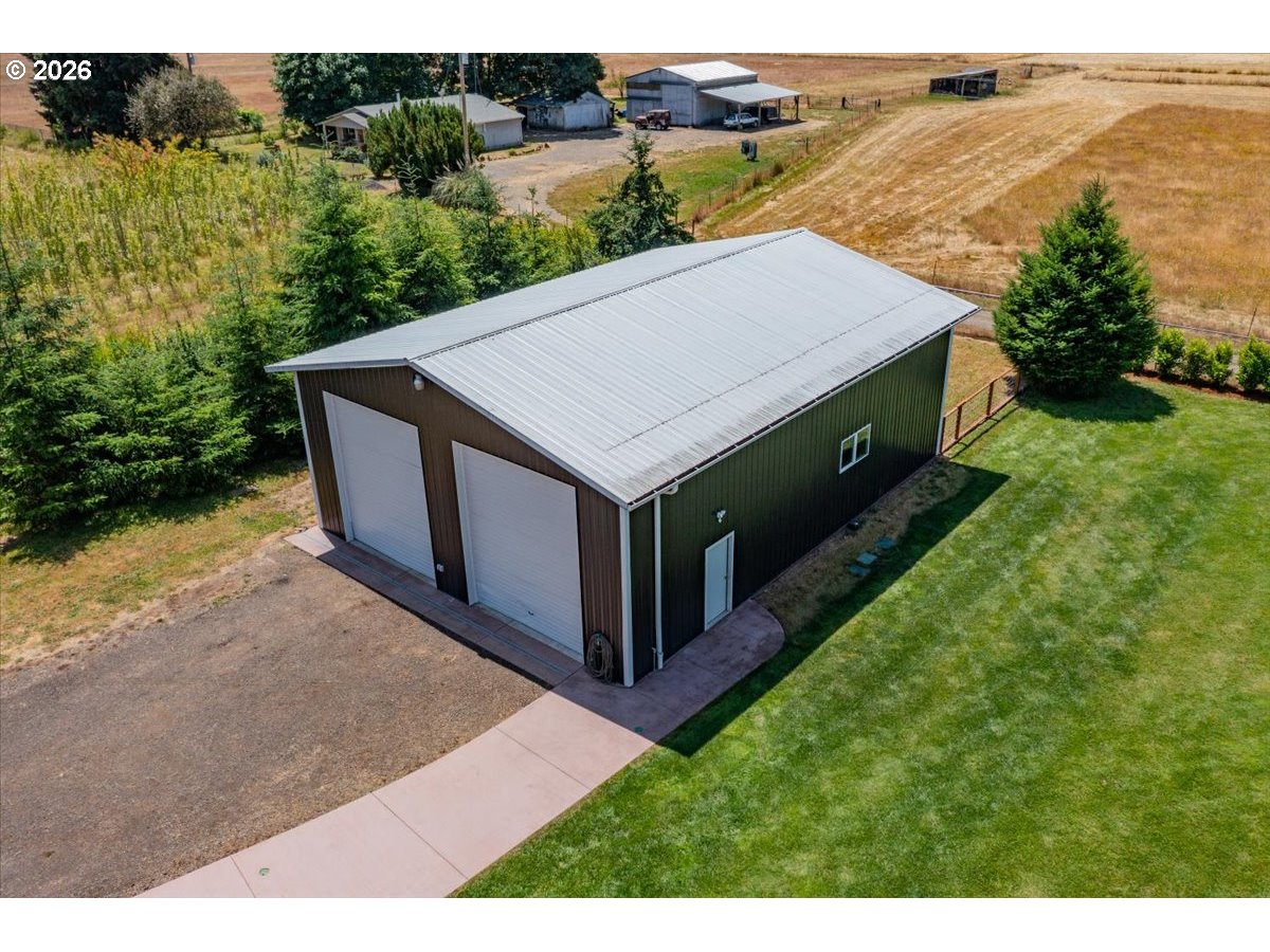 main property photo 36