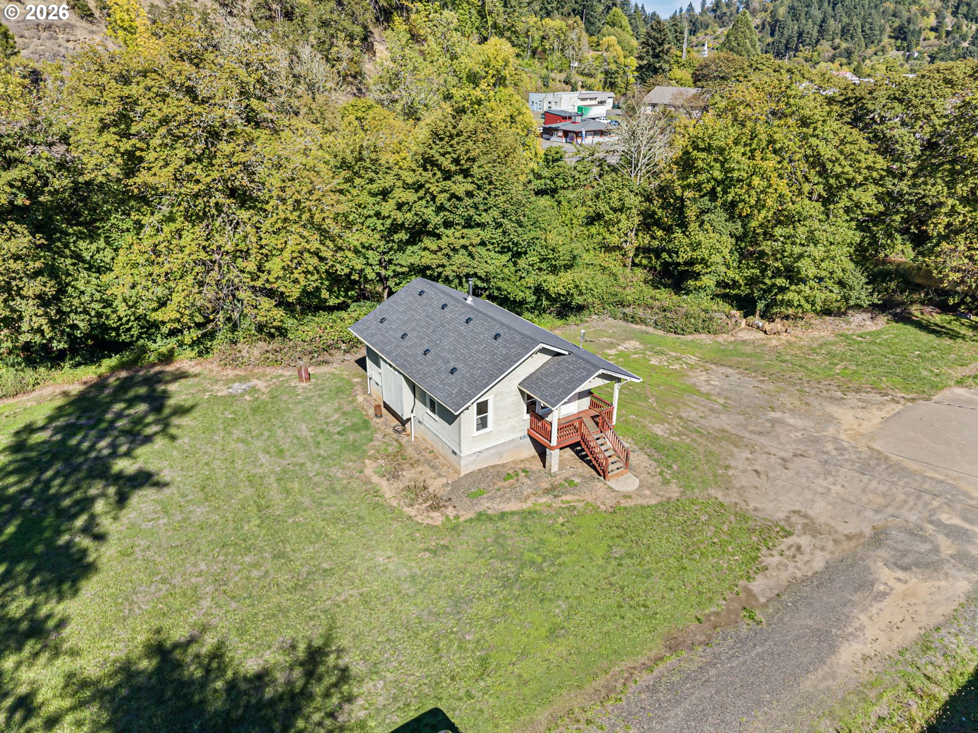 main property photo 14