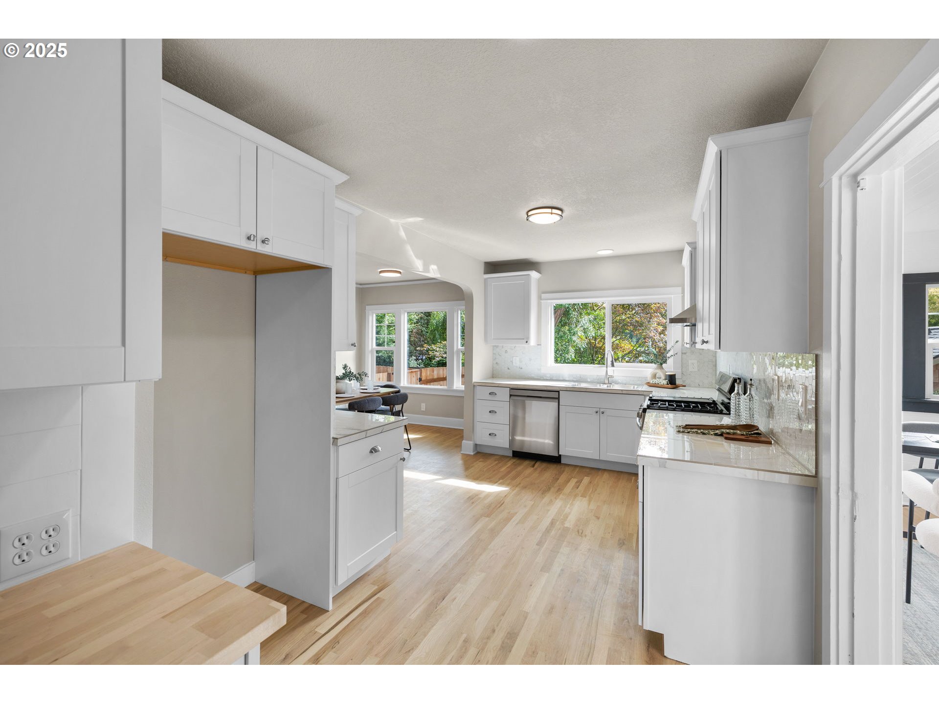 property viewer photo 10