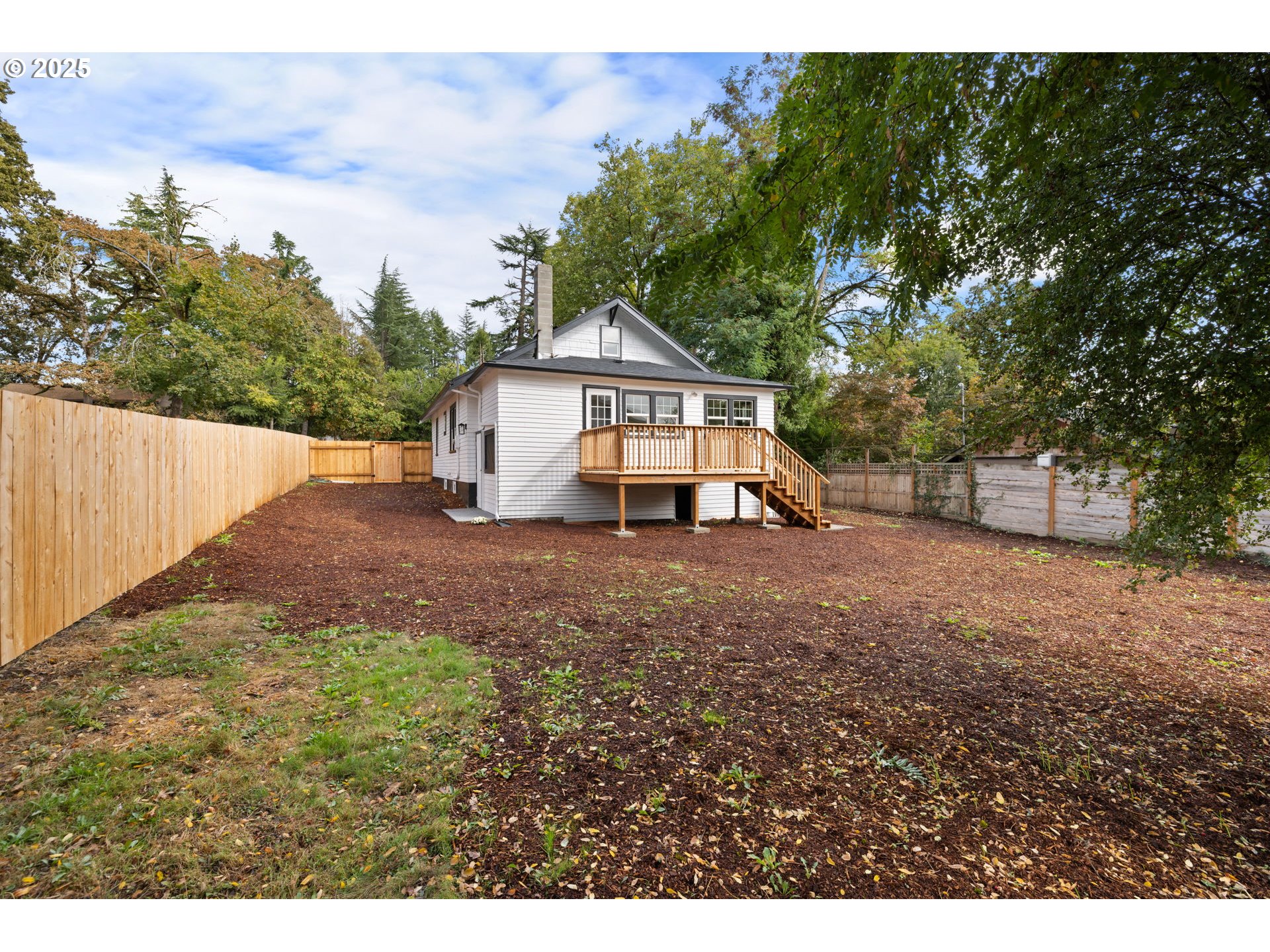 property viewer photo 31