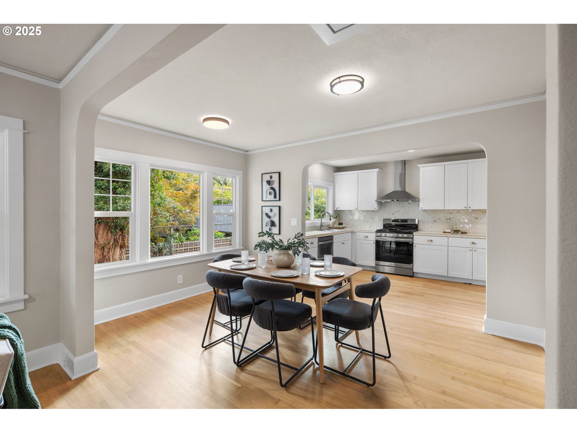 property viewer photo 5