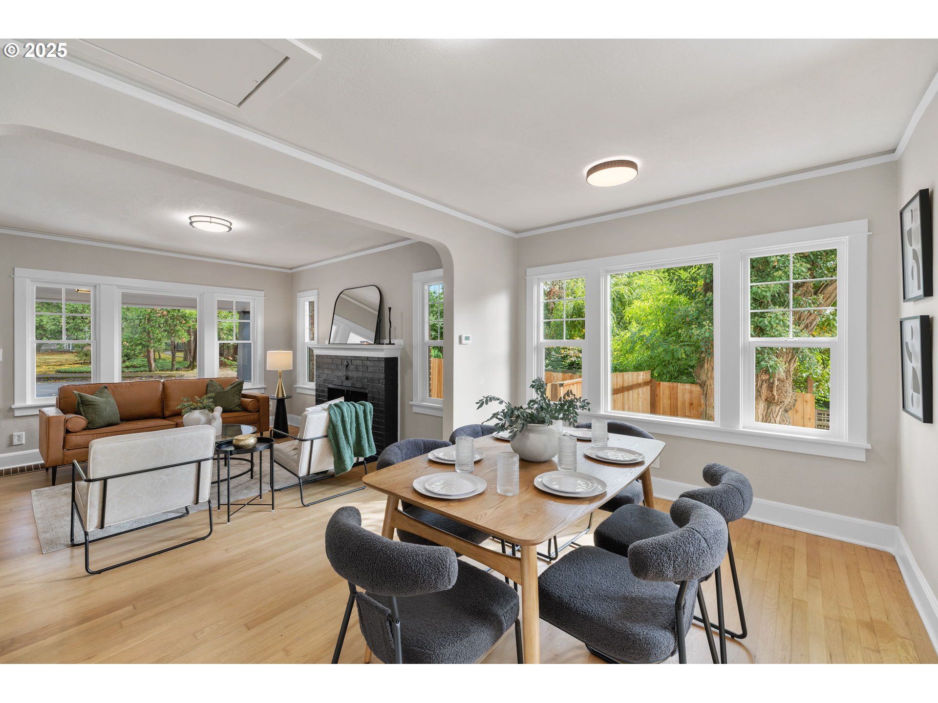 property viewer photo 8