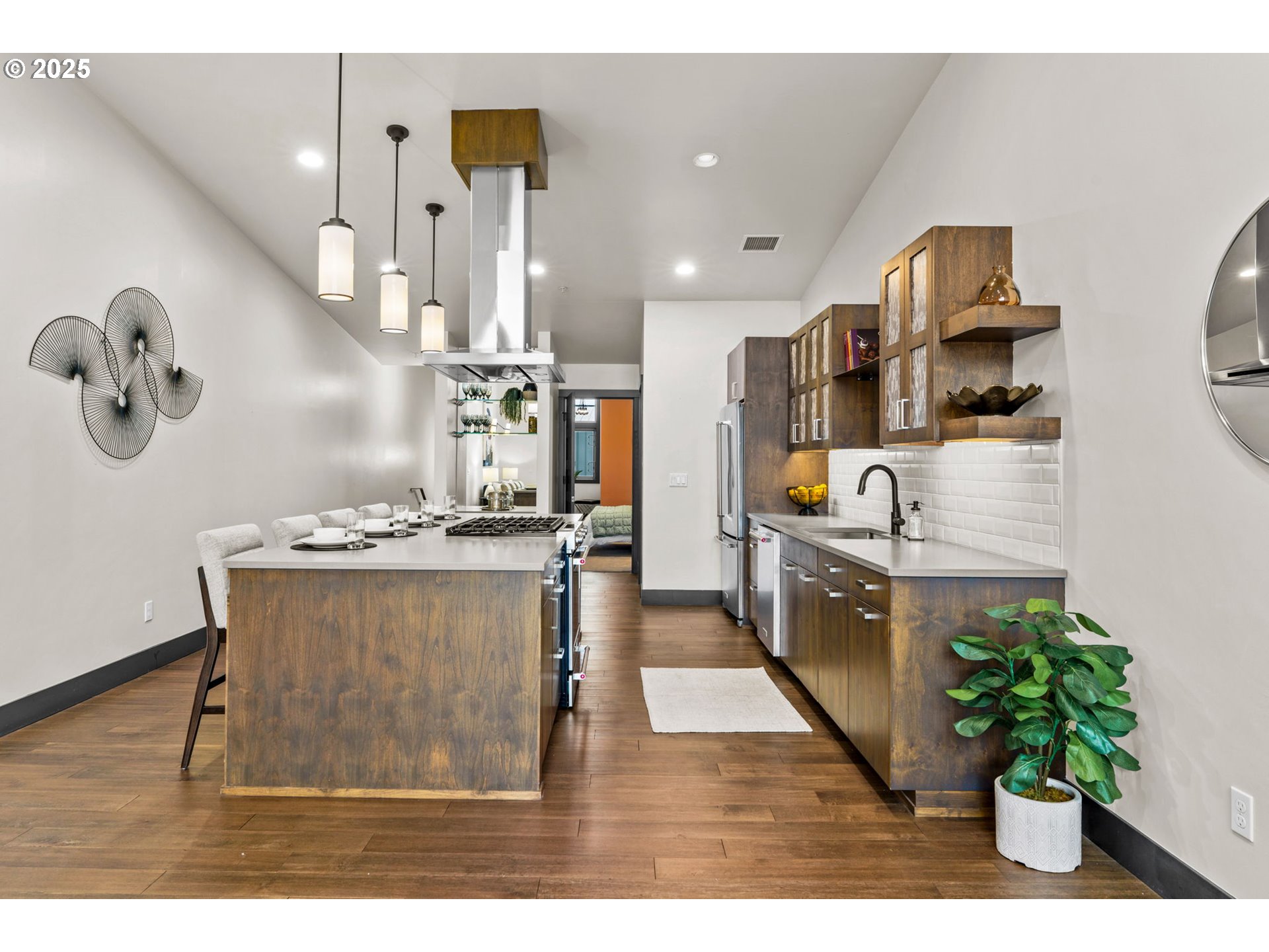 property viewer photo 23