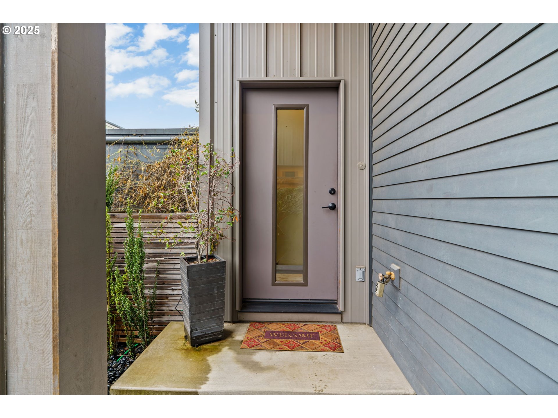 property viewer photo 6