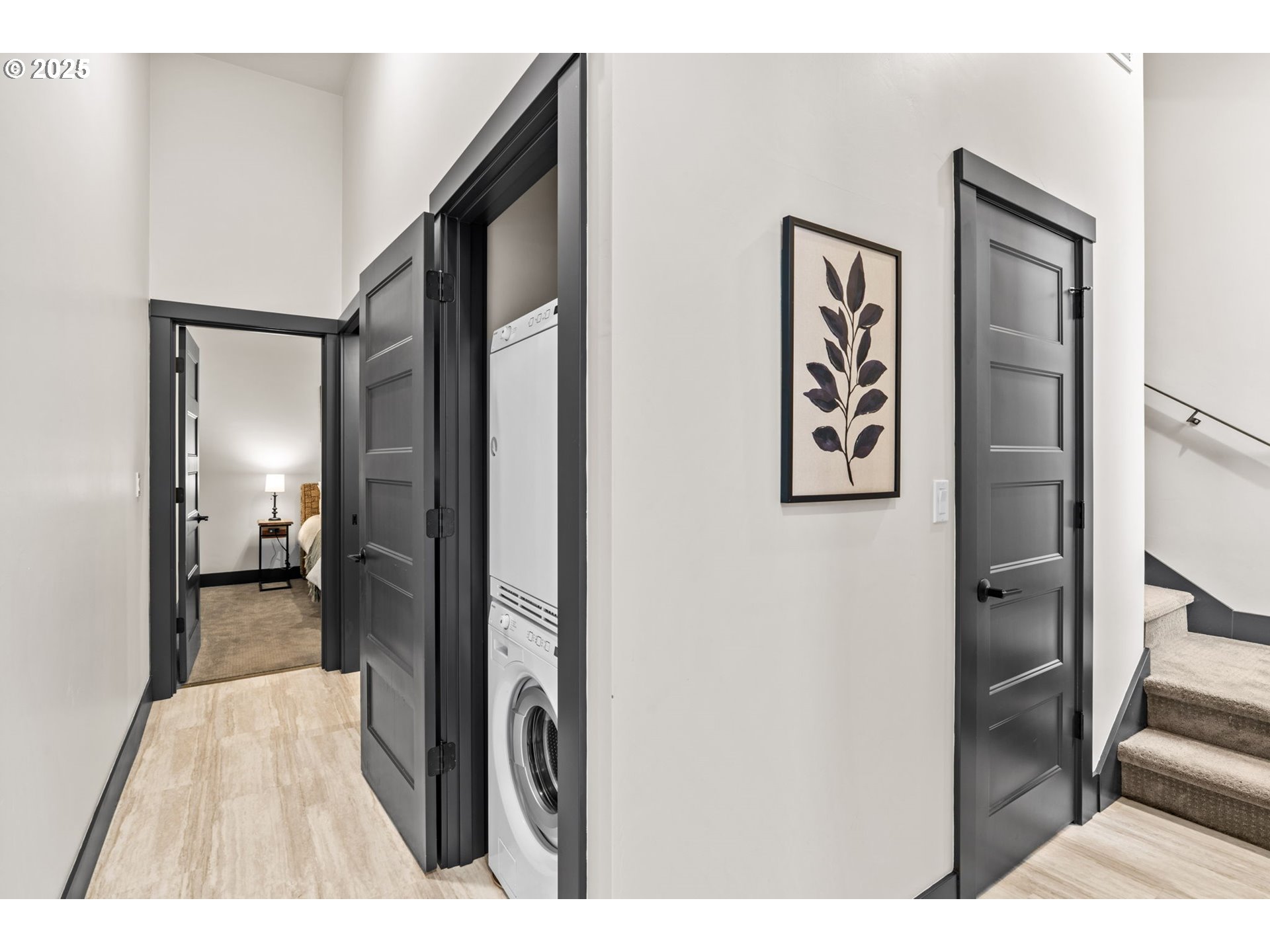 property viewer photo 9