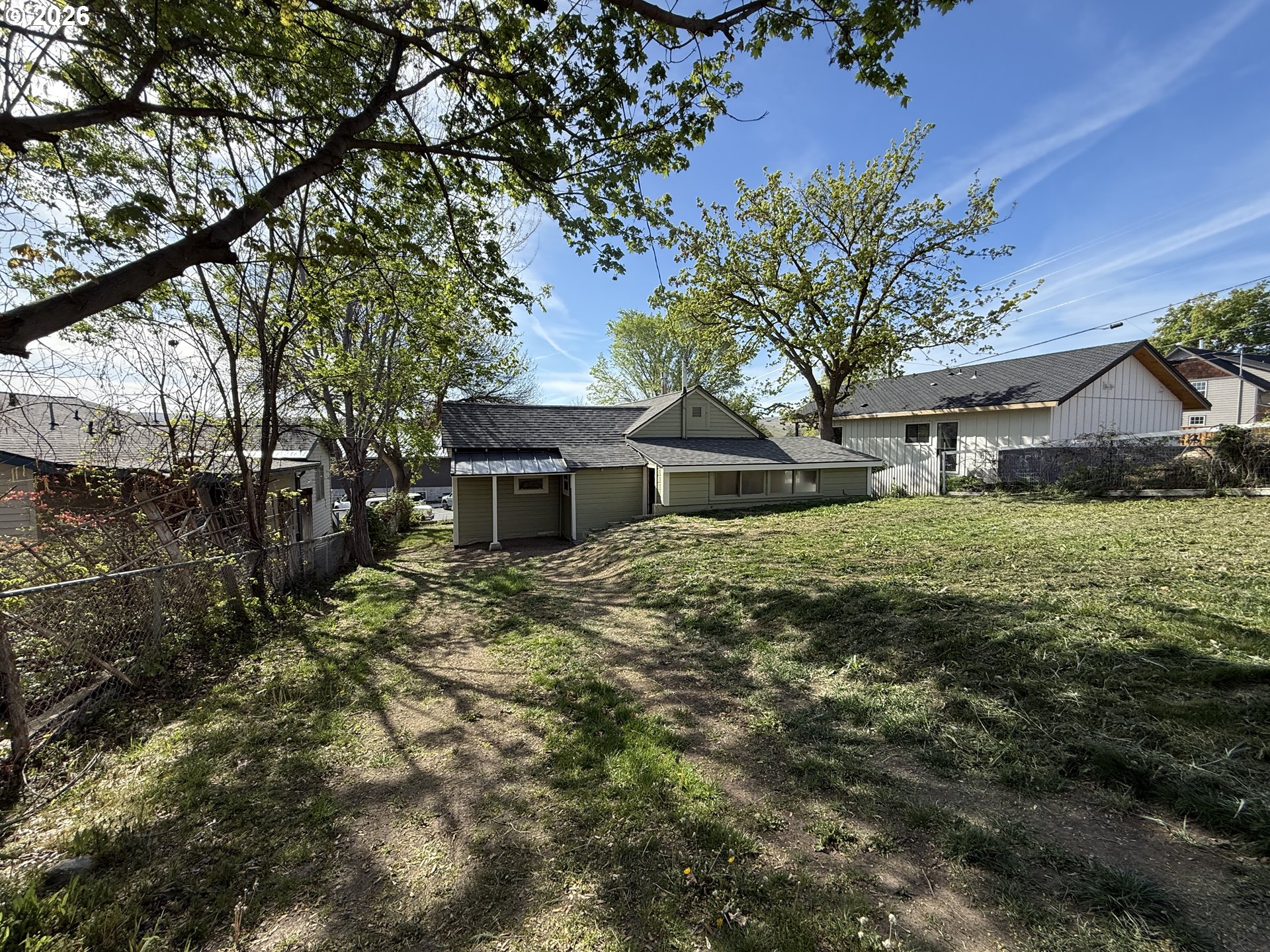 main property photo 15
